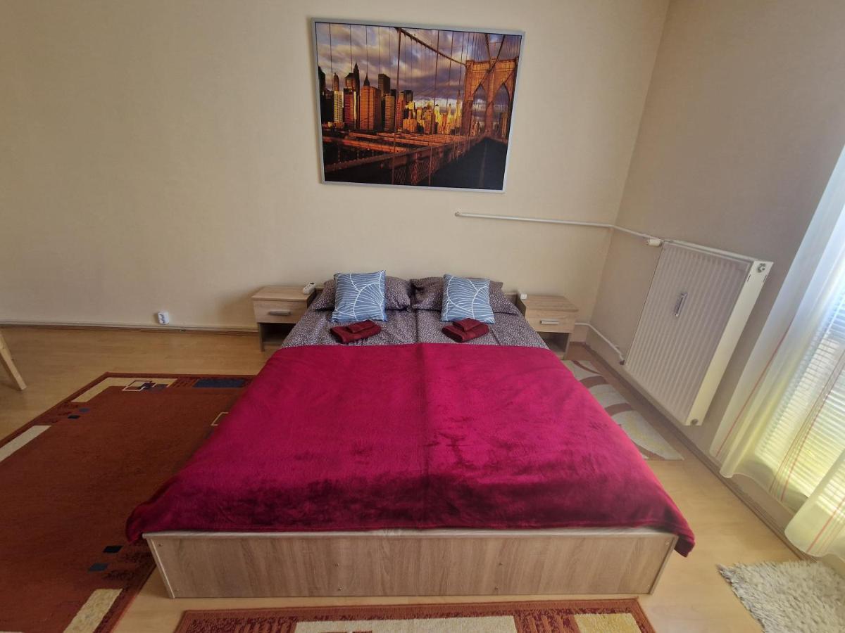 Casa Cristina Appartement Pécs Buitenkant foto